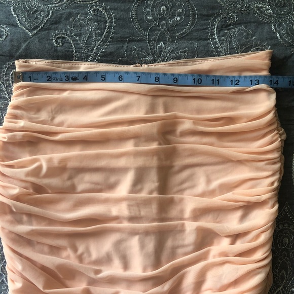 Guess Nude Colored Ruched Pencil Skirt - Picture 7 of 9